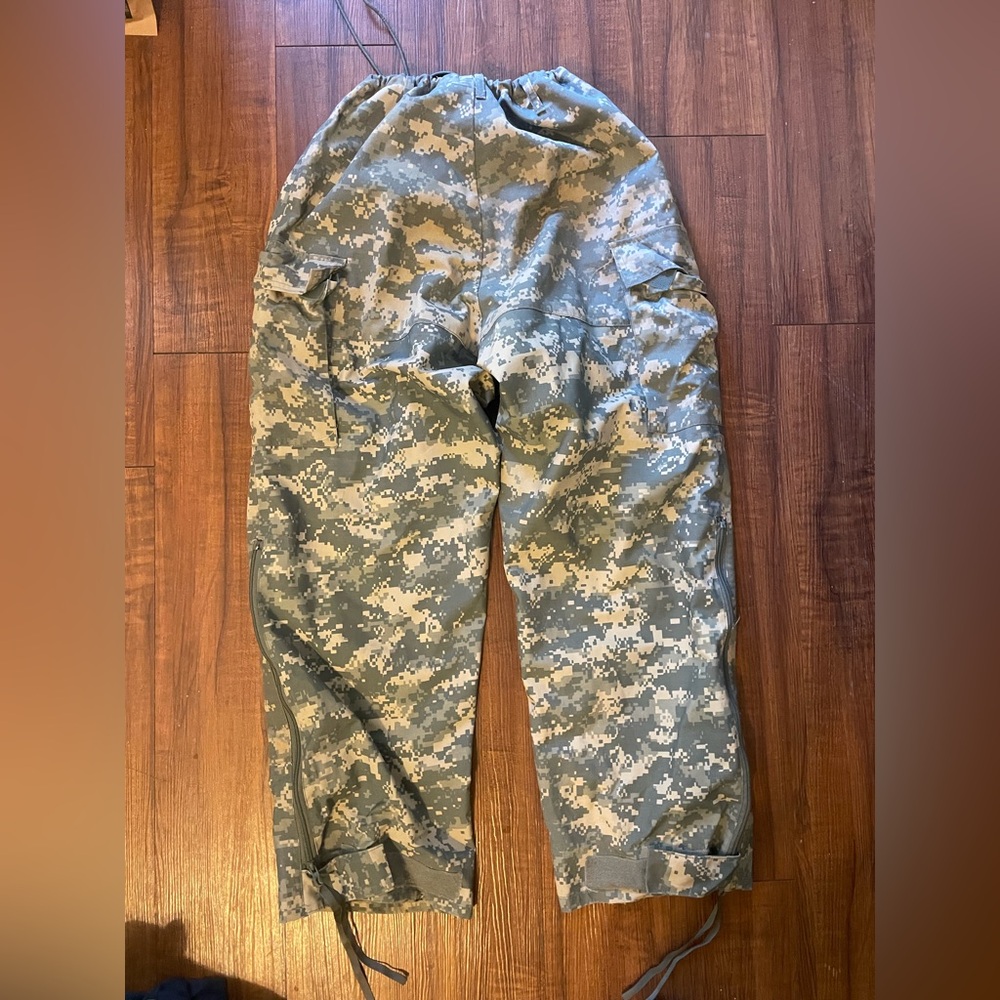 Military Trousers Cold Weather Digital Univiersal Camo size M waterproof - Picture 7 of 11